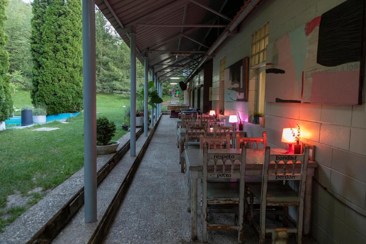 Camping Alta Ribagorca 엘 폰트 데 수에르트 외부 사진