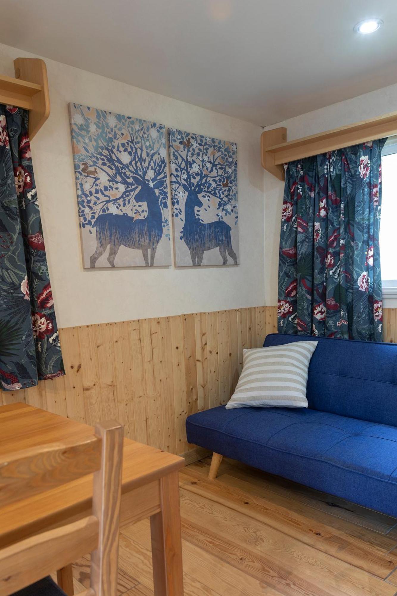 Camping Alta Ribagorca 엘 폰트 데 수에르트 객실 사진
