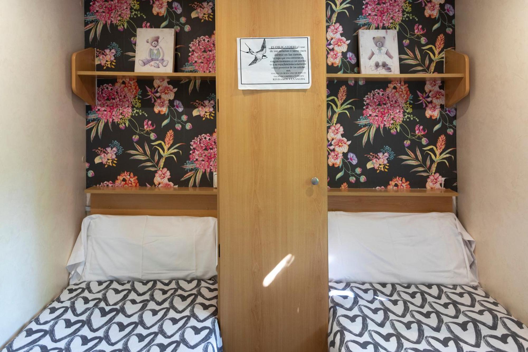 Camping Alta Ribagorca 엘 폰트 데 수에르트 객실 사진