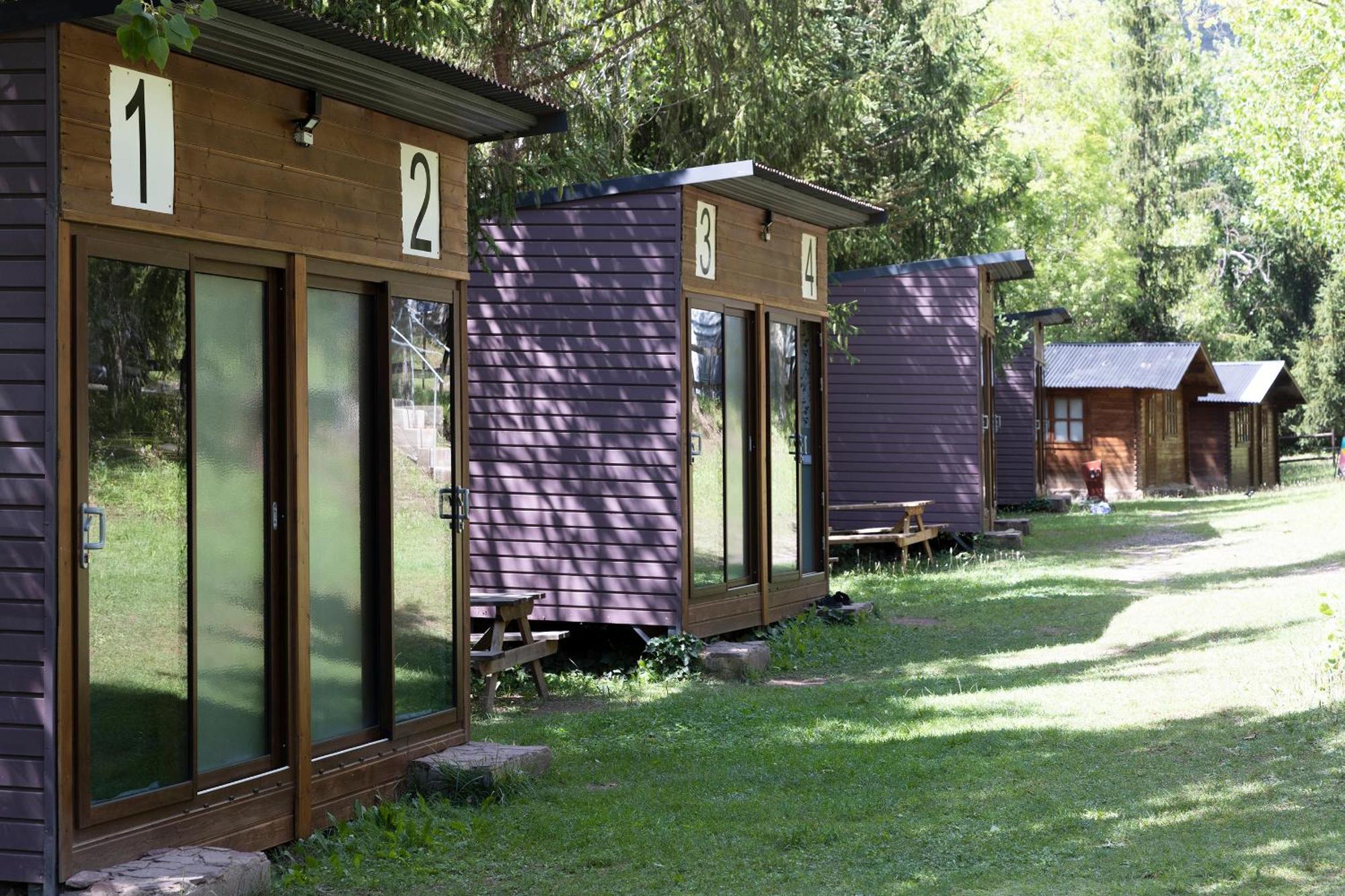 Camping Alta Ribagorca 엘 폰트 데 수에르트 외부 사진